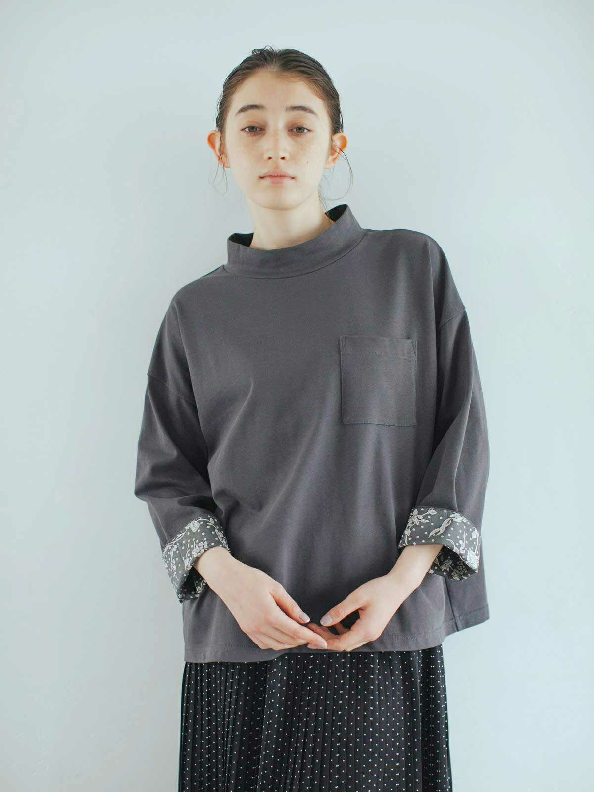 リバティ タナローンプリントプルオーバー ともう リバティ タナローンプリントプルオーバー ともう