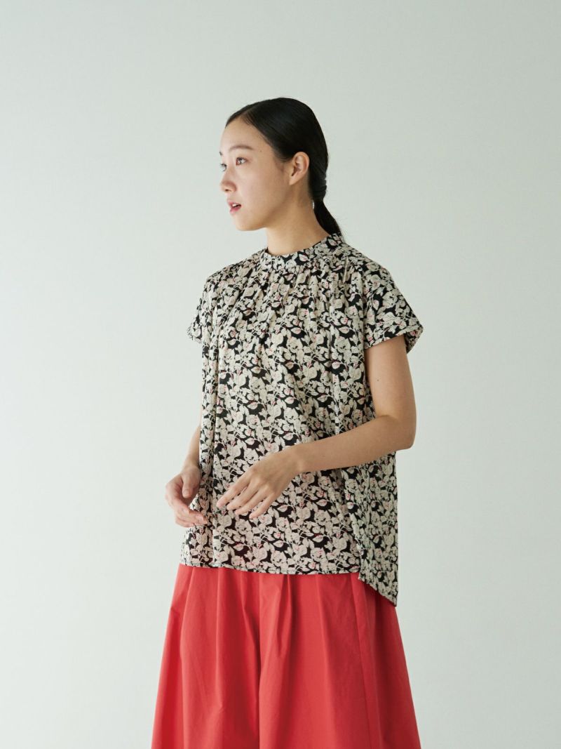80ローンルシオール加工フラワーパレットプリントブラウス 小花風ドット柄プリントブラウス｜LOUNIE（ルーニィ）公式サイト