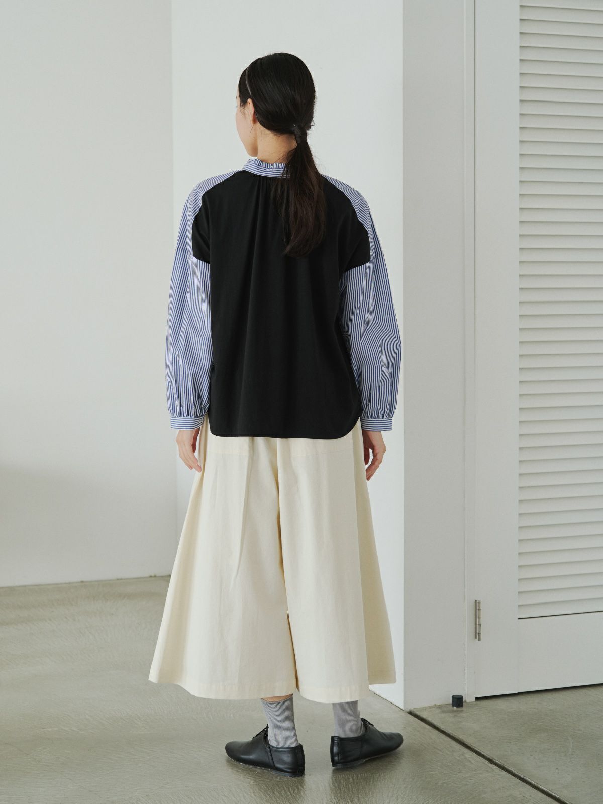 グレー ラスト1点】2WAYフリルスタンドブラウス PONT DE CHALONS