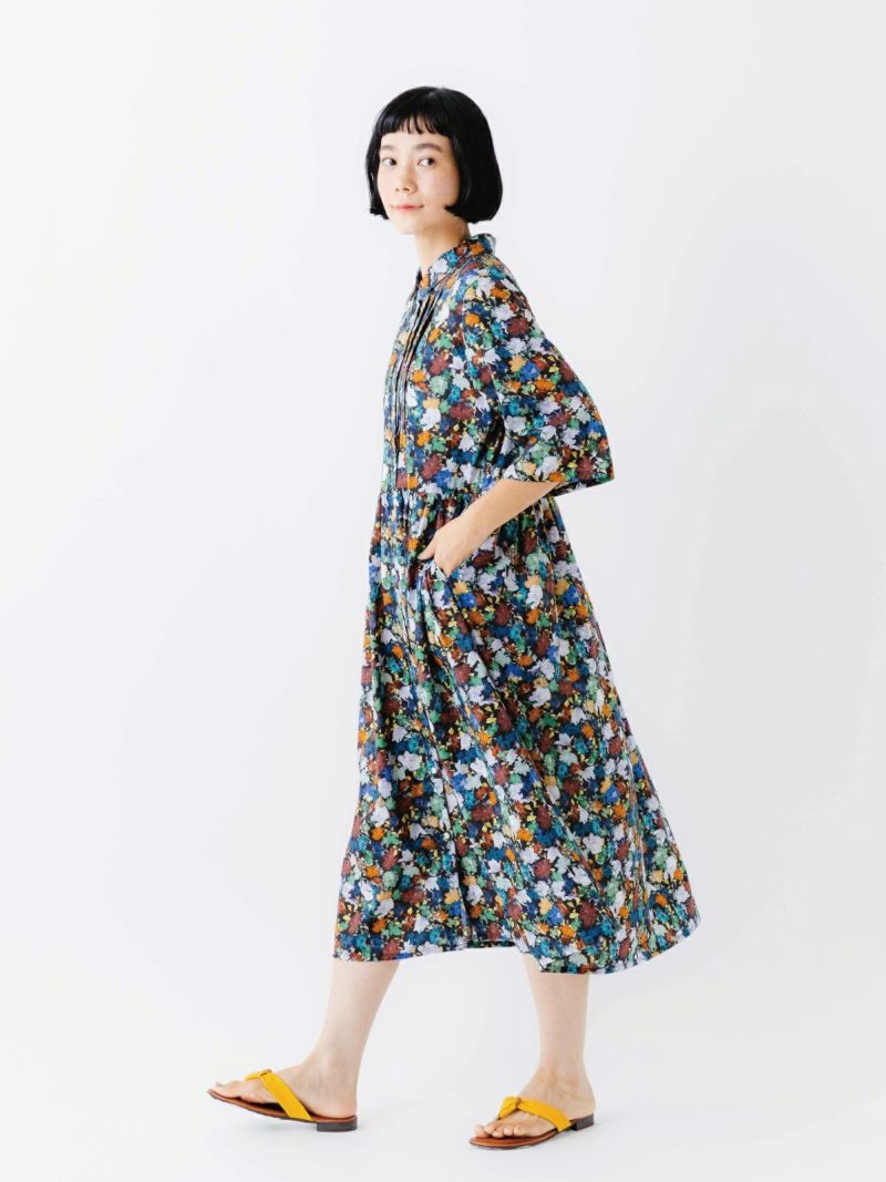 LIBERTYPRINTチビ衿ピンタック前開きワンピース sosotto