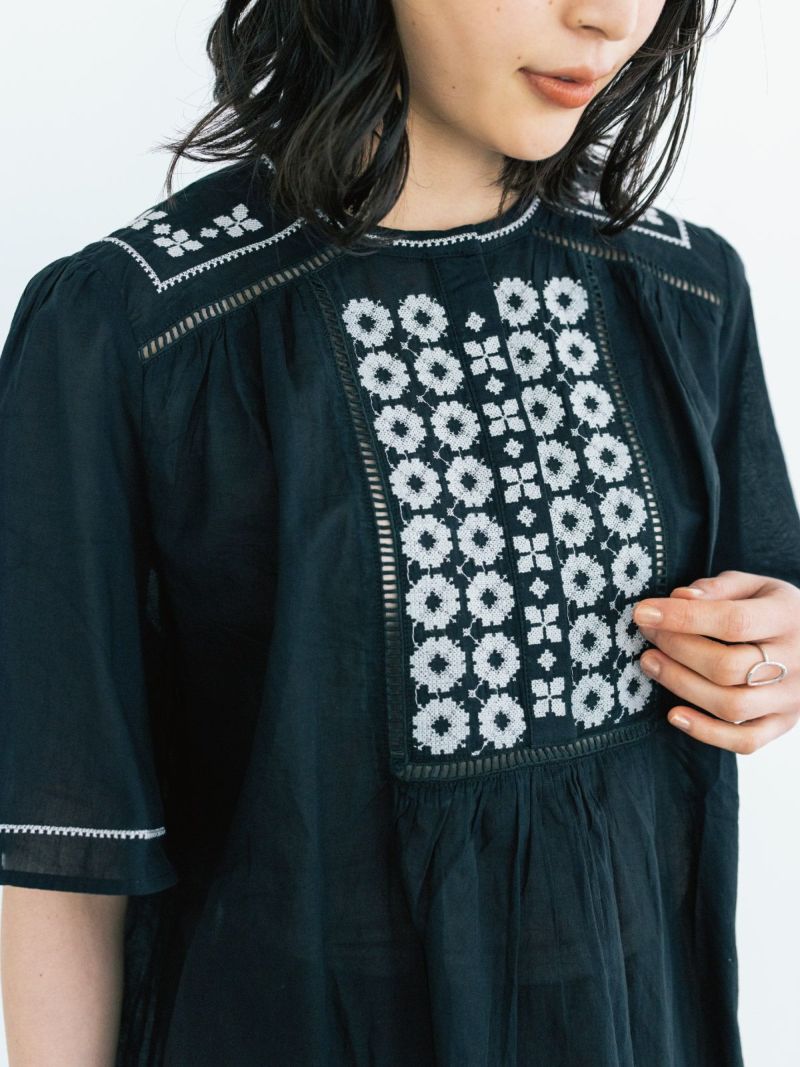 ラスト1点】クロスステッチ刺繍ブラウス PONT DE CHALONS ポンデ