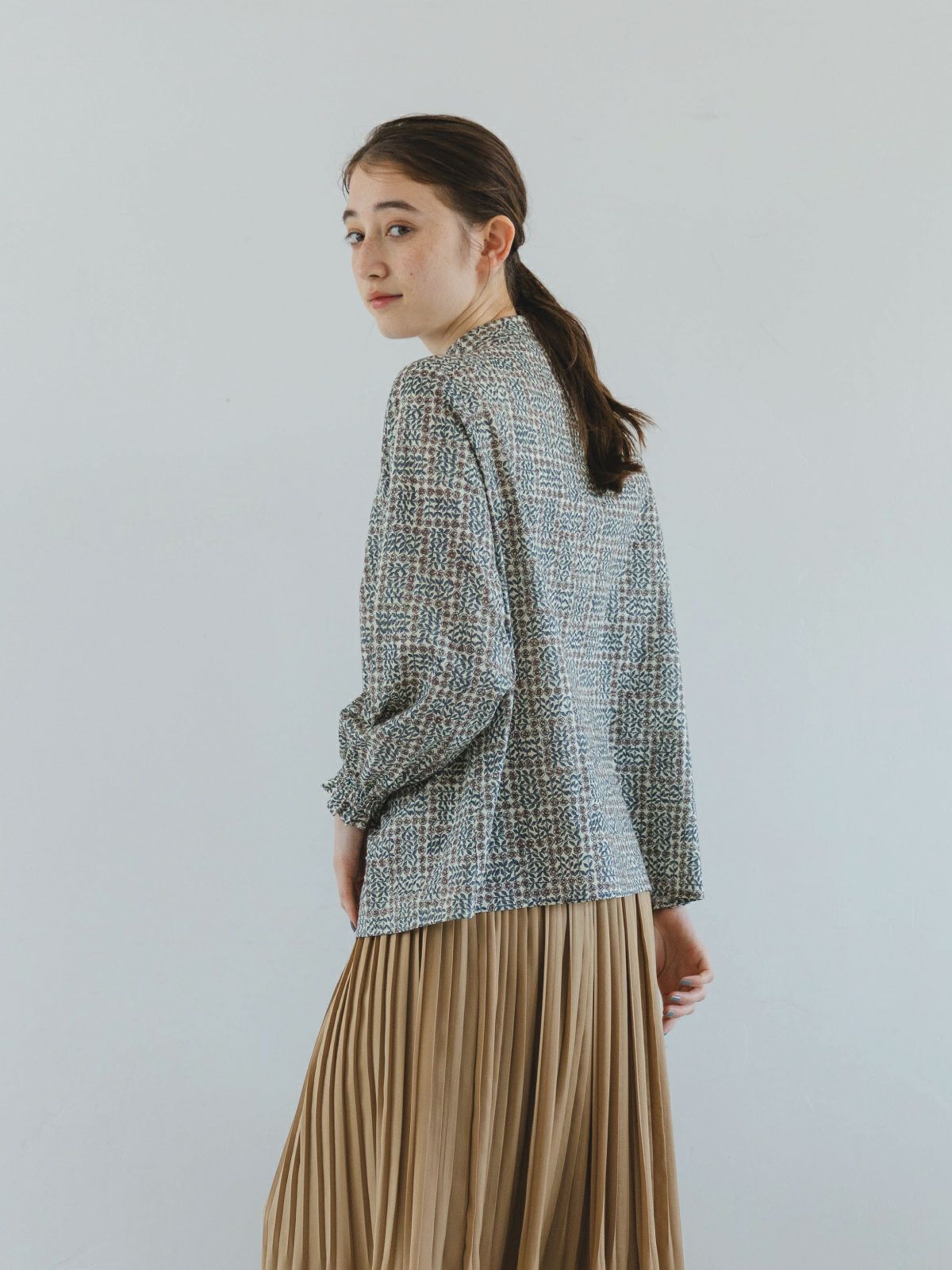 新品 LIBERTY タナローン チビ丸衿 ブラウス長袖 sosotto LIBERTYタナローンチビ丸衿ブラウス長袖 sosotto ソソット | PONT DE